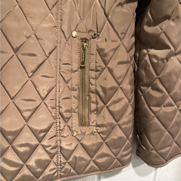 Michael Kors Tan Quilted Women's Puffer Jacket - Picture 8 of 13